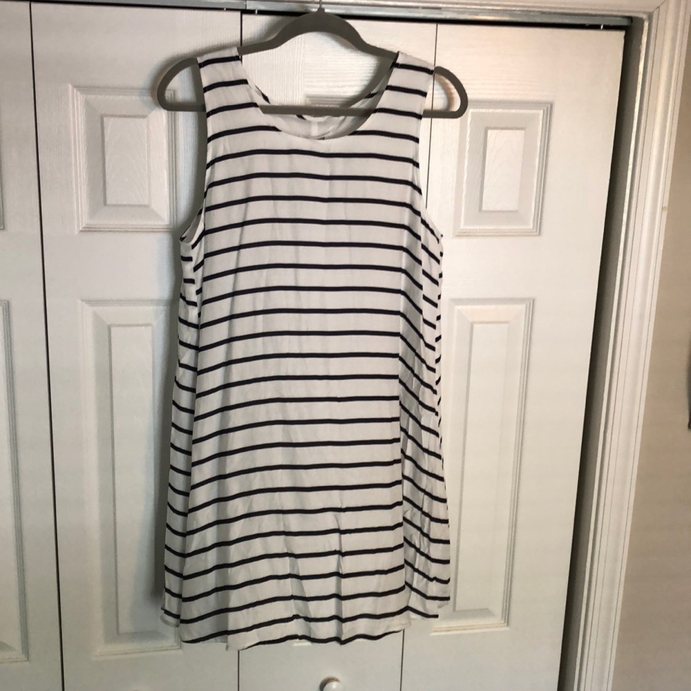 BB Dakota navy/white stripped tank dress size M